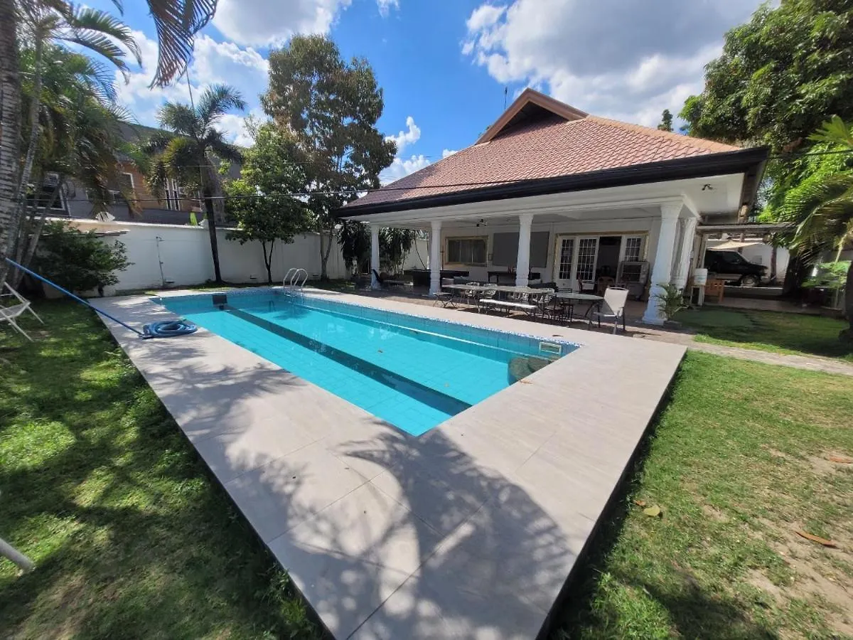 Jay'S Villa A Ángeles 0*,  Filipinas