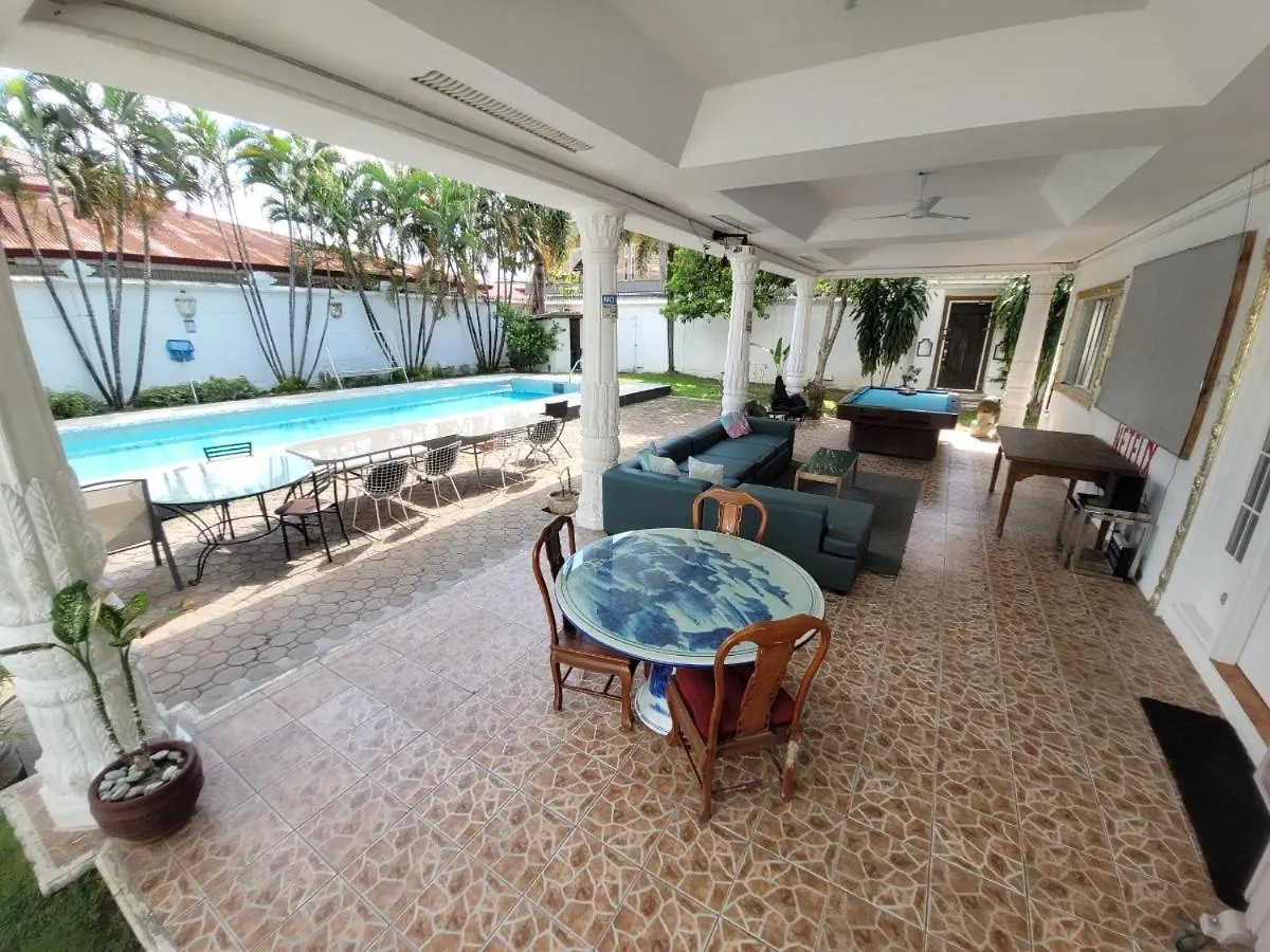 Jay'S Villa A Ángeles 0*,  Filipinas